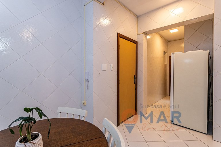 4BDRs, Balcony w/ Sea View, and Garage|A 3730/201