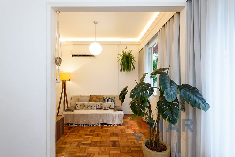 2 BDRs, 5 min from Copacabana Beach | FS 95/202