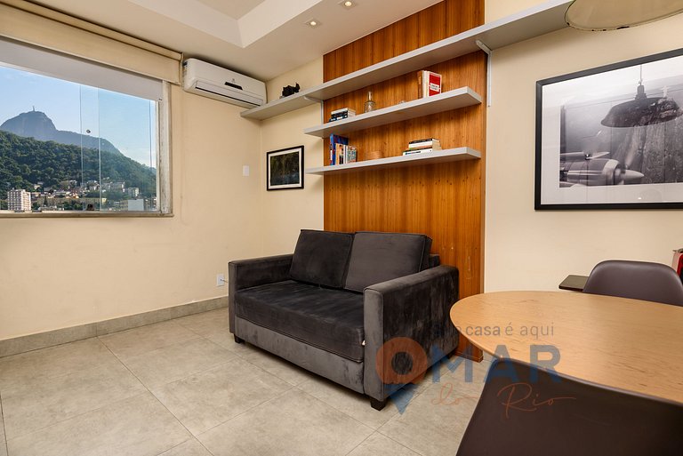 Loft w/ Christ the Redeemer View | SQC 143/1418