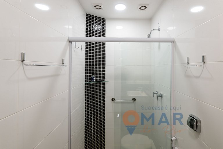 2 Bedrooms in Leblon with Garage | CA 168/207