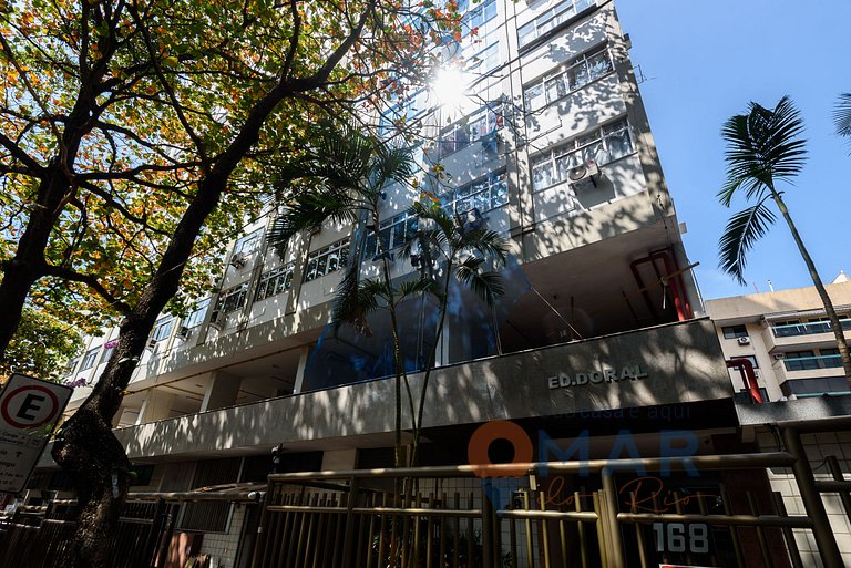 2 Bedrooms in Leblon with Garage | CA 168/207