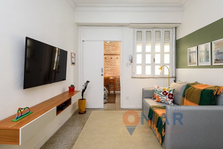 1BDR, 1 minute from Copacabana Beach | PF 31/908