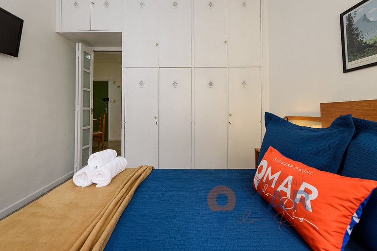 1BDR, 1 minute from Copacabana Beach | PF 31/908