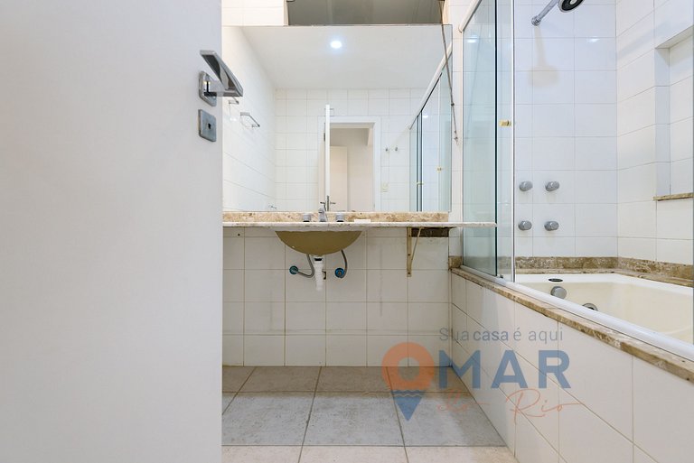 2BDR a 330m de la playa de Copacabana | RE 253/203