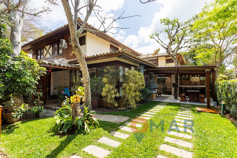 Casa en Búzios con 4 dormitorios y zona gourmet| VF 11