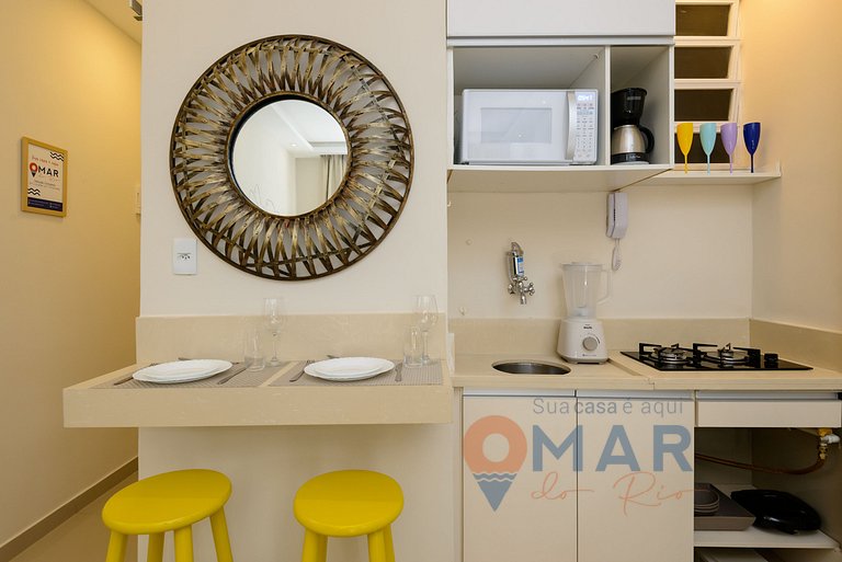 Studio em Copacabana a 450m da Praia | BC 530/202