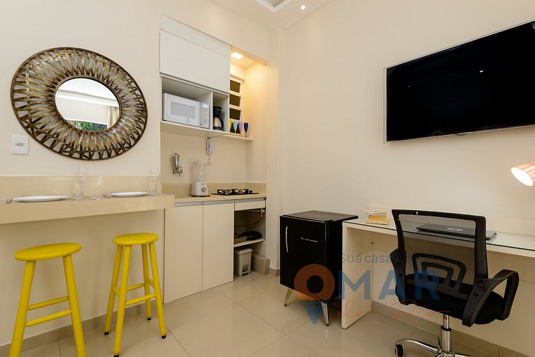 Studio em Copacabana a 450m da Praia | BC 530/202