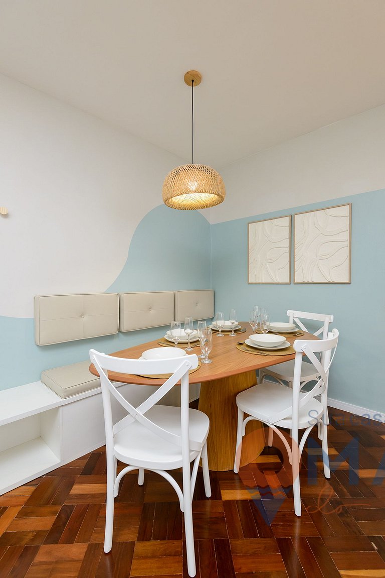 Modern 3 BDRs + Garage in Copacabana | SC 431/704