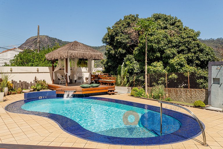 Mansion in Niterói with Pool and Sea View | LD 58