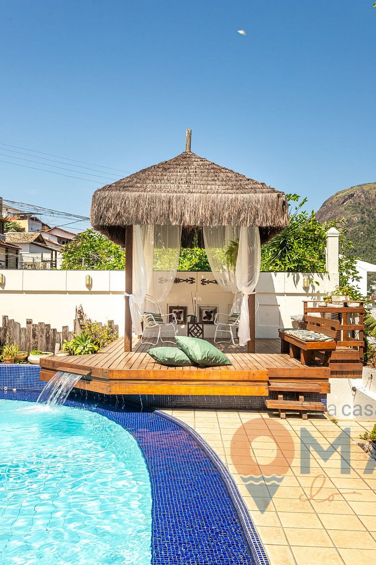 Mansion in Niterói with Pool and Sea View | LD 58