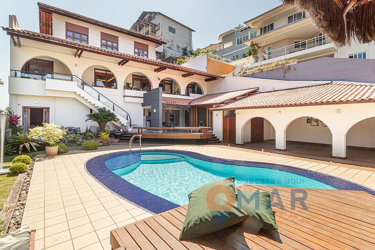 Mansion in Niterói with Pool and Sea View | LD 58
