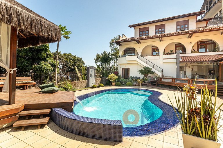 Mansion in Niterói with Pool and Sea View | LD 58