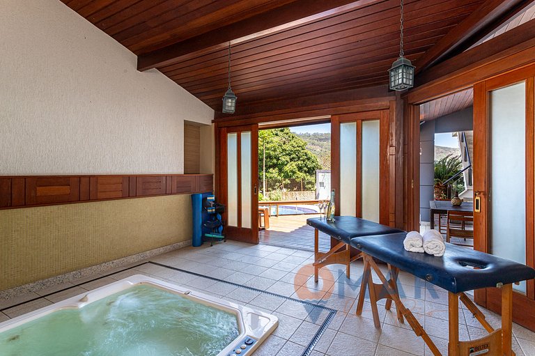 Mansão em Niterói com Piscina e Vista Mar | LD 58