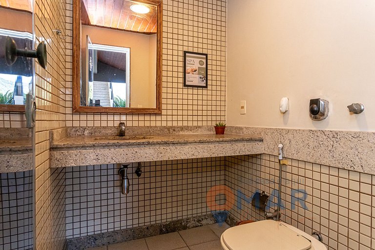 Mansão em Niterói com Piscina e Vista Mar | LD 58