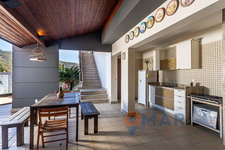 Mansão em Niterói com Piscina e Vista Mar | LD 58