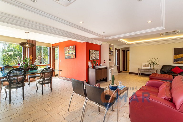 Mansion in Niterói with Pool and Sea View | LD 58