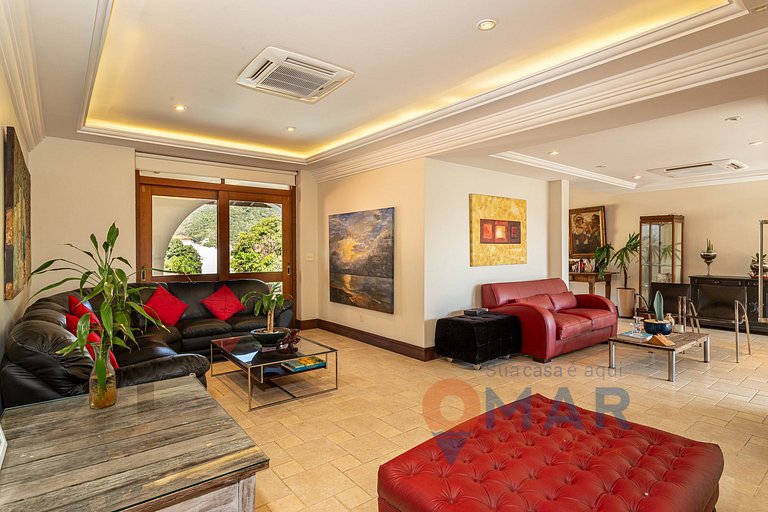 Mansion in Niterói with Pool and Sea View | LD 58
