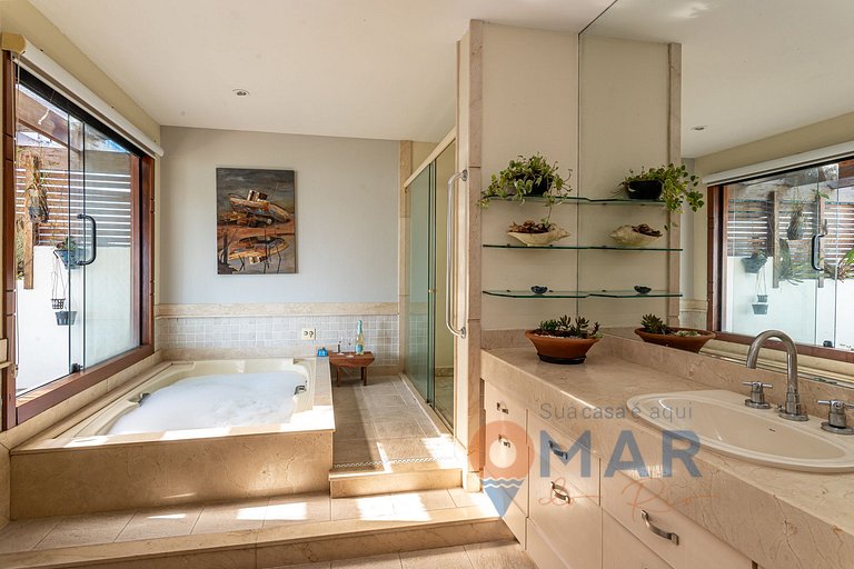 Mansão em Niterói com Piscina e Vista Mar | LD 58