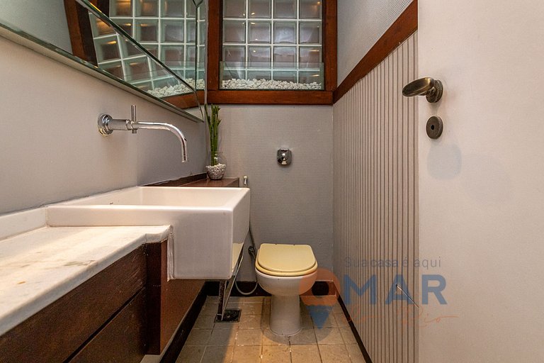 Mansão em Niterói com Piscina e Vista Mar | LD 58