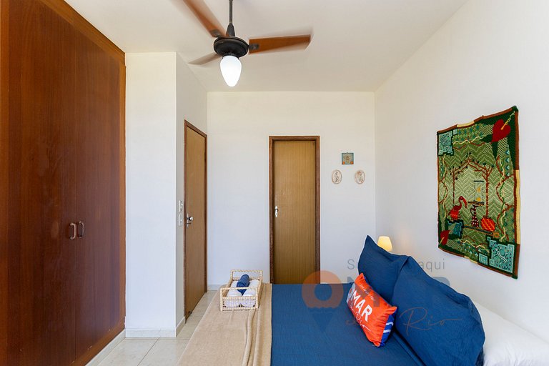 Apartamento pé na areia em Cabo Frio | RDC 60/302