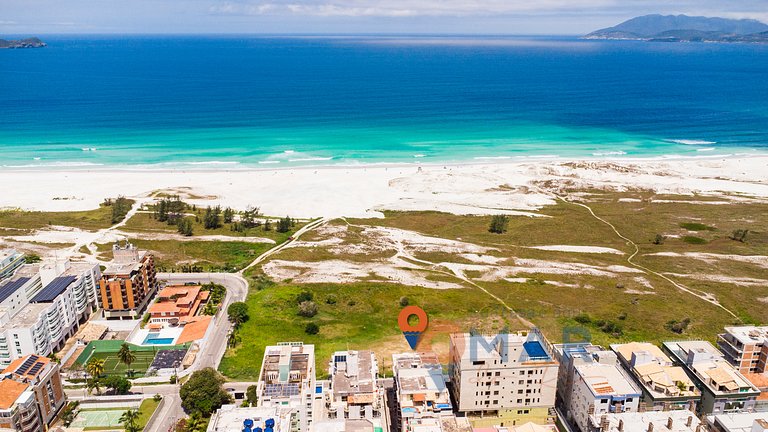 Apartamento pé na areia em Cabo Frio | RDC 60/302