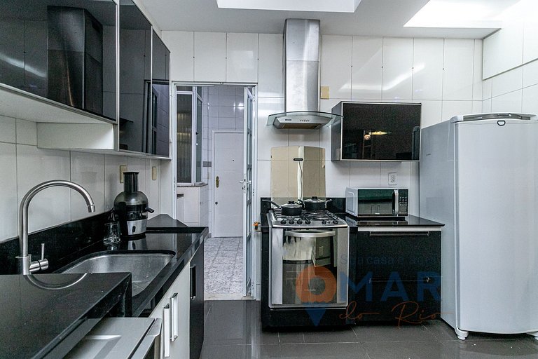 2BDRs: 2 minutes from Copacabana Beach|CR 34/502