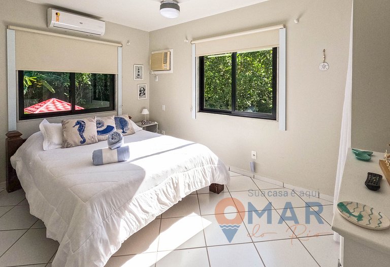 Casa con piscina y zona infantil en Angra dos Reis