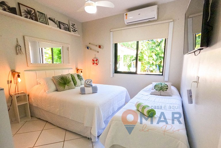 House with Pool and Kids Area in Angra dos Reis