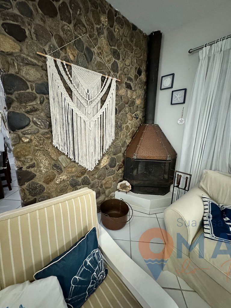 House with Pool and Kids Area in Angra dos Reis