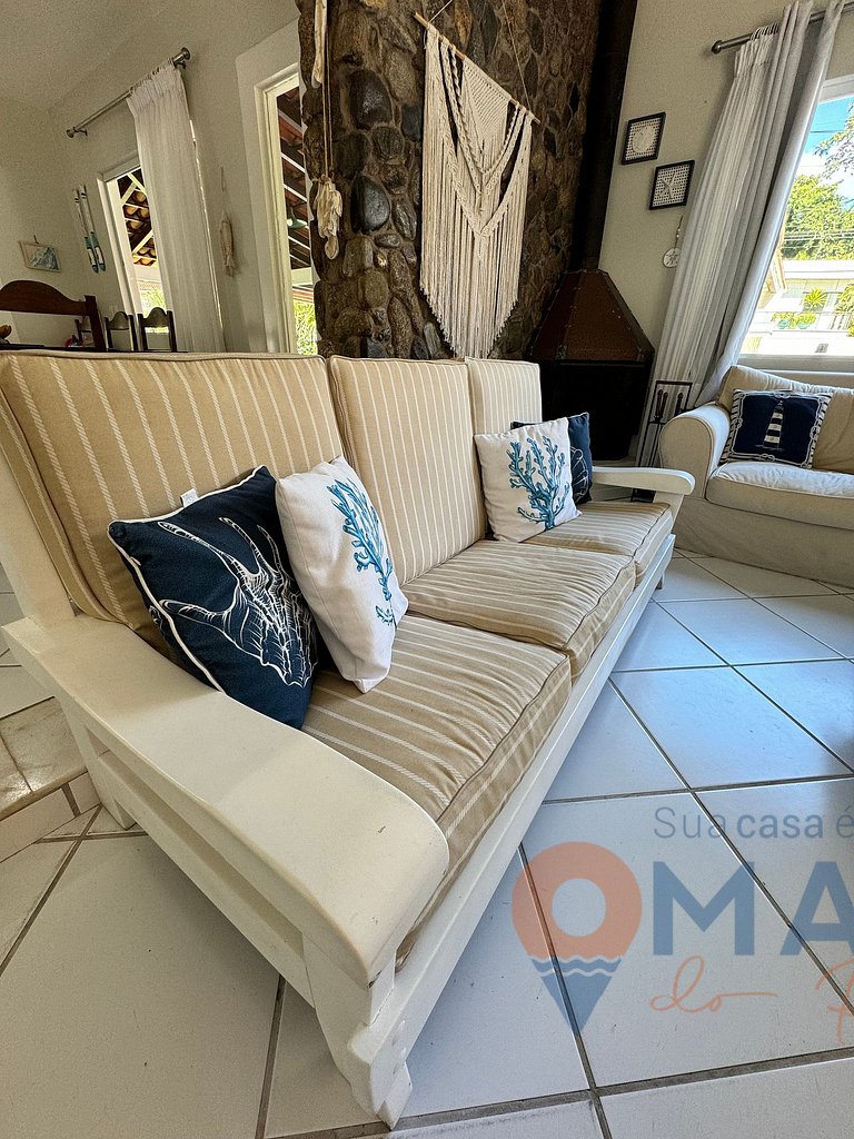 Casa con piscina y zona infantil en Angra dos Reis