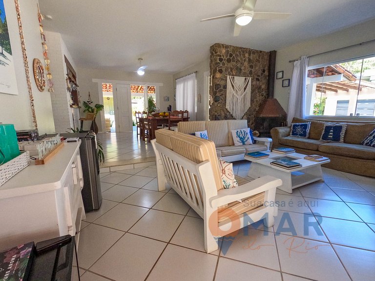 House with Pool and Kids Area in Angra dos Reis