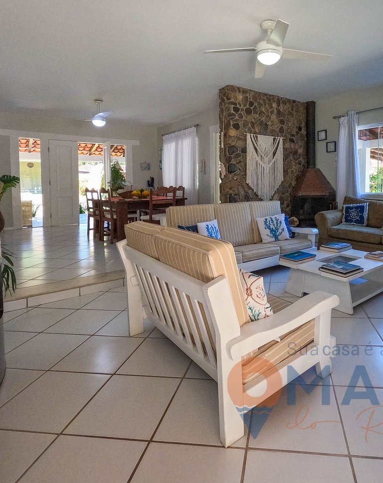 House with Pool and Kids Area in Angra dos Reis