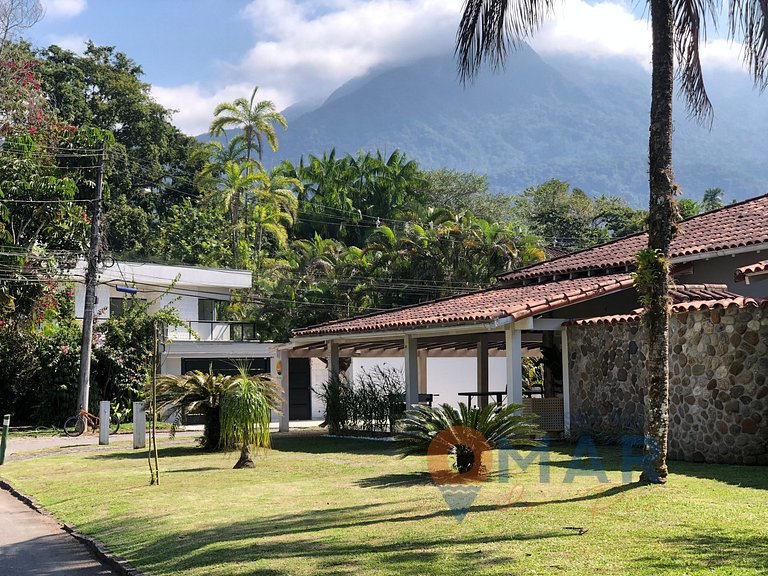 House with Pool and Kids Area in Angra dos Reis