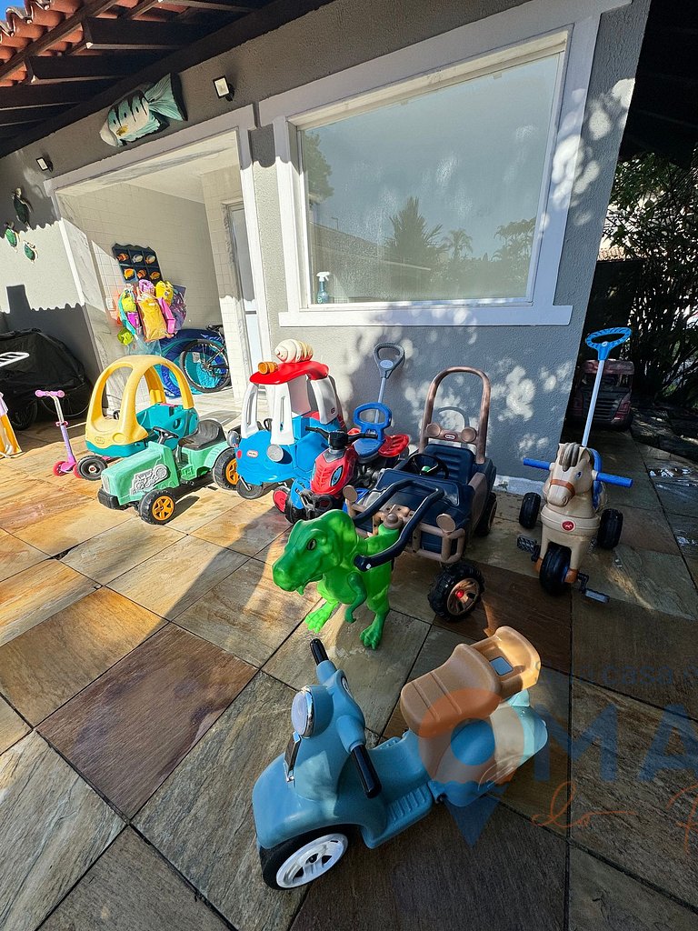 Casa com Piscina e Área Kids em Angra dos Reis