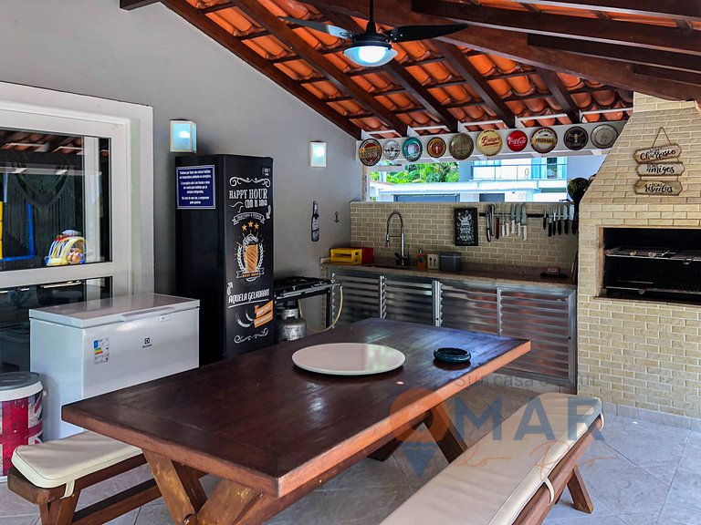 Casa com Piscina e Área Kids em Angra dos Reis