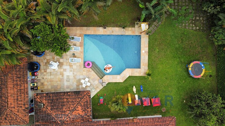 Casa com Piscina e Área Kids em Angra dos Reis