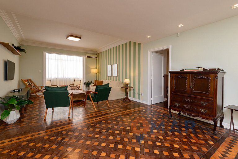 Large 3BDRs with balcony and garage | NSC 664/708