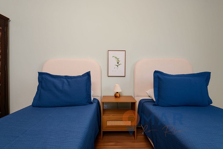 Amplo 3 Qtos com Varanda e Garagem | NSC 664/708