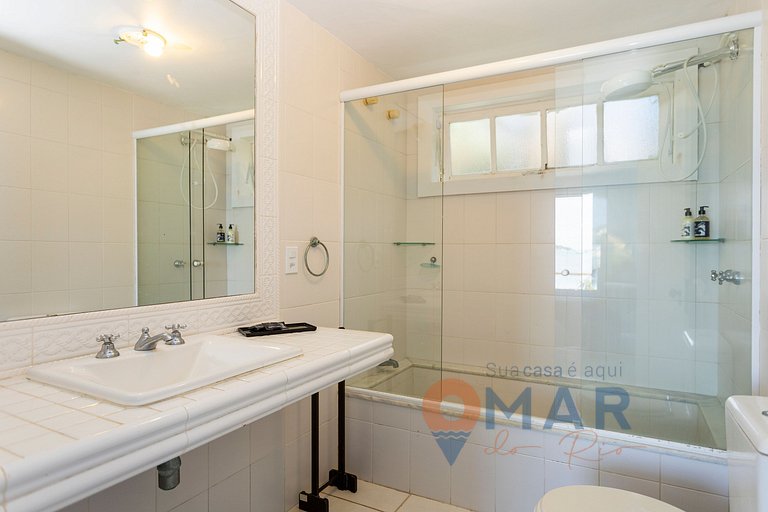 Búzios Pé na Areia – Casa Beira-Mar | MJ 166