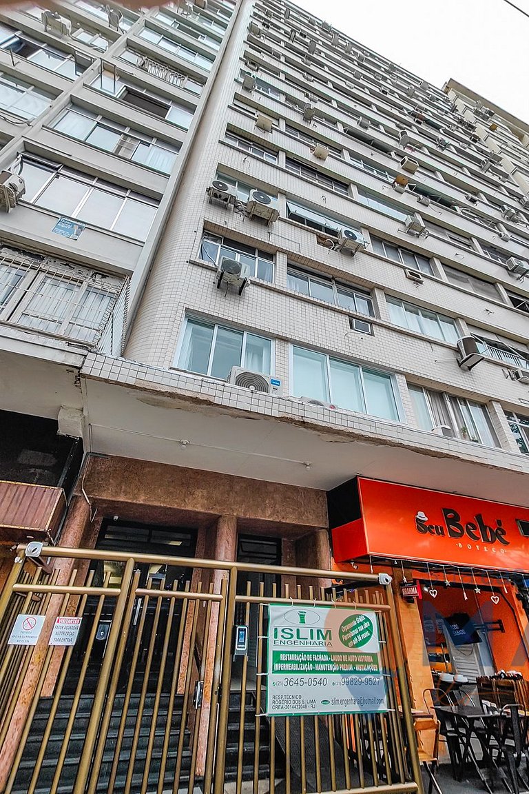 Apartment on Copacabana Beach Block | BRX 58/401