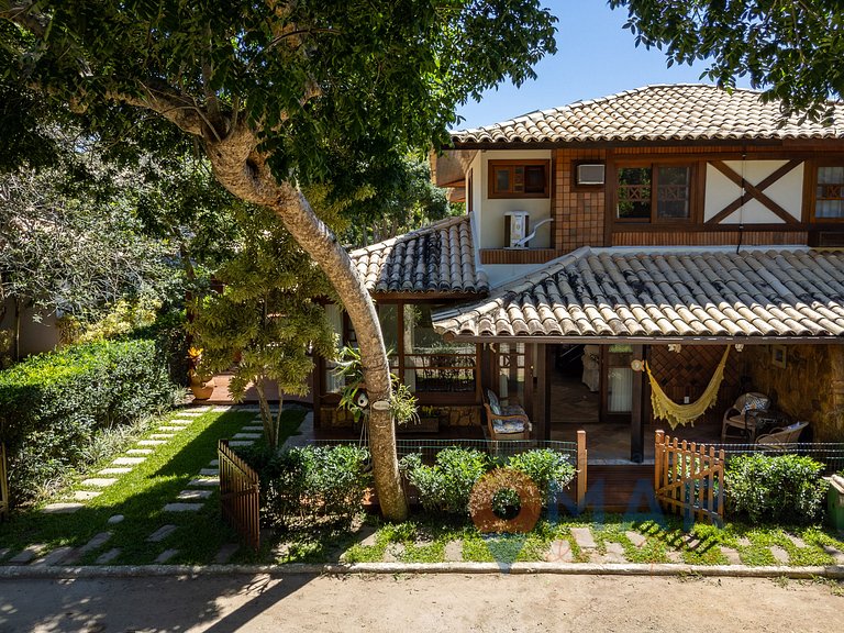 Casa em Búzios com 3 Suítes e Churrasqueira| VF 09