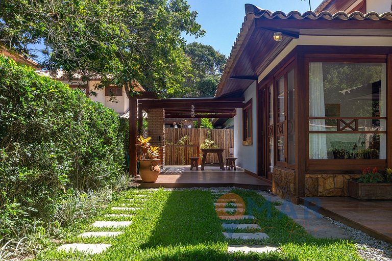 Casa em Búzios com 3 Suítes e Churrasqueira| VF 09
