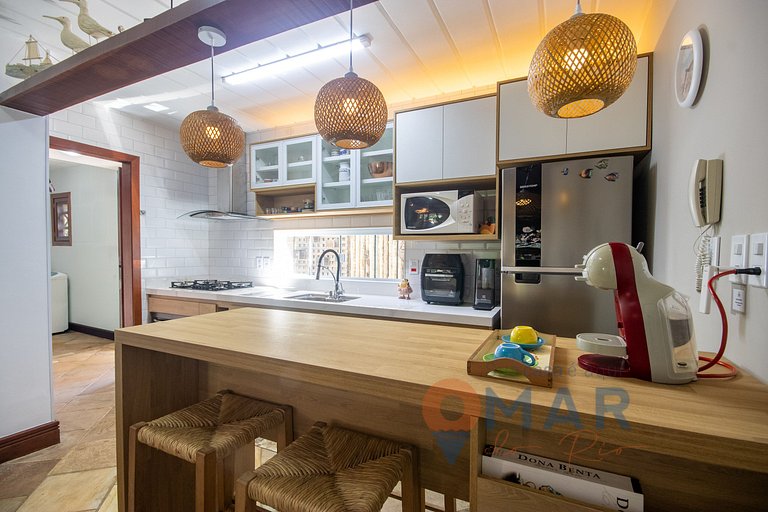 Casa em Búzios com 3 Suítes e Churrasqueira| VF 09