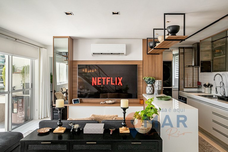 Duplex: Pool, Garage, and Gourmet Area|FL 960/602