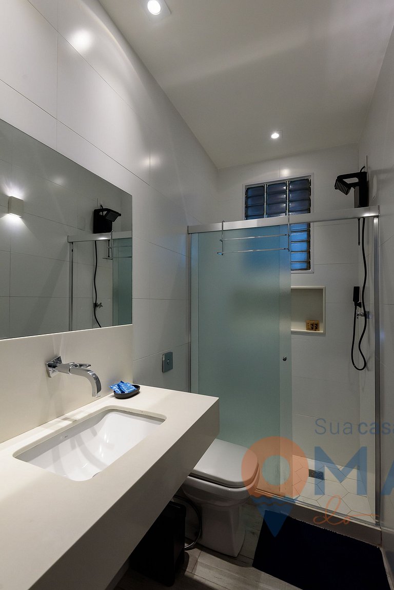 1BDR with Balcony 180m from the Beach | FS 35/303