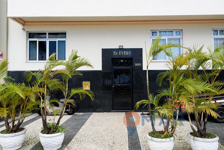 2BDRs in Copacabana 1Min from the beach|A 1480/404