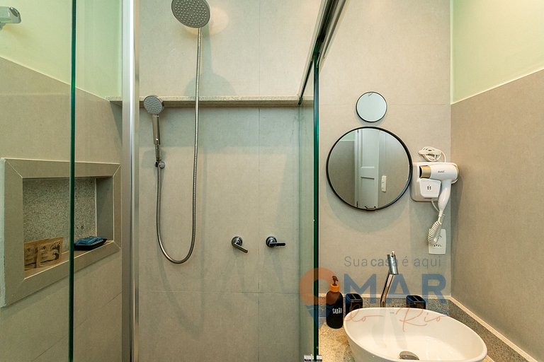 2-Bedroom: Charm and Style in Leblon | TB 8/616