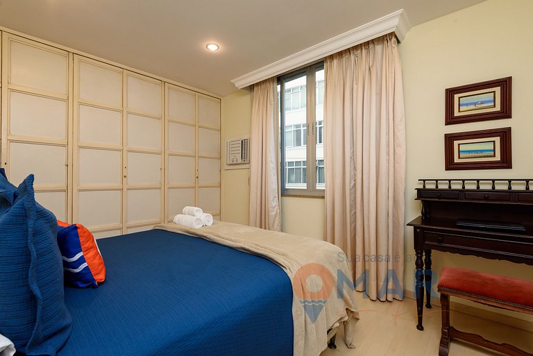 Classic 4BDRs Oceanfront with Garage | A 3484/602