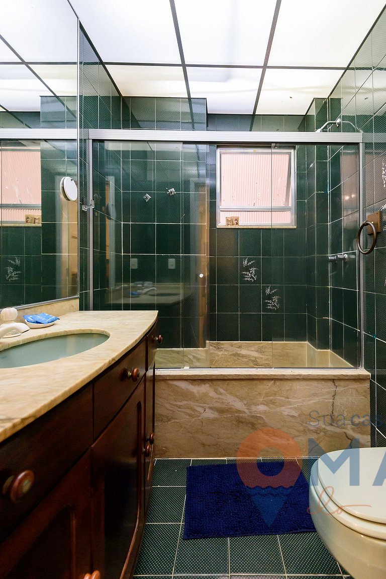 Classic 4BDRs Oceanfront with Garage | A 3484/602