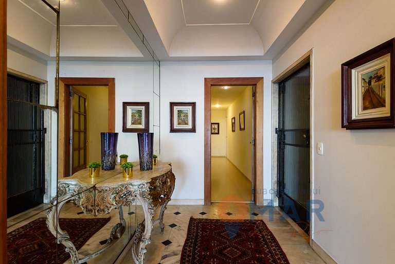 Classic 4BDRs Oceanfront with Garage | A 3484/602